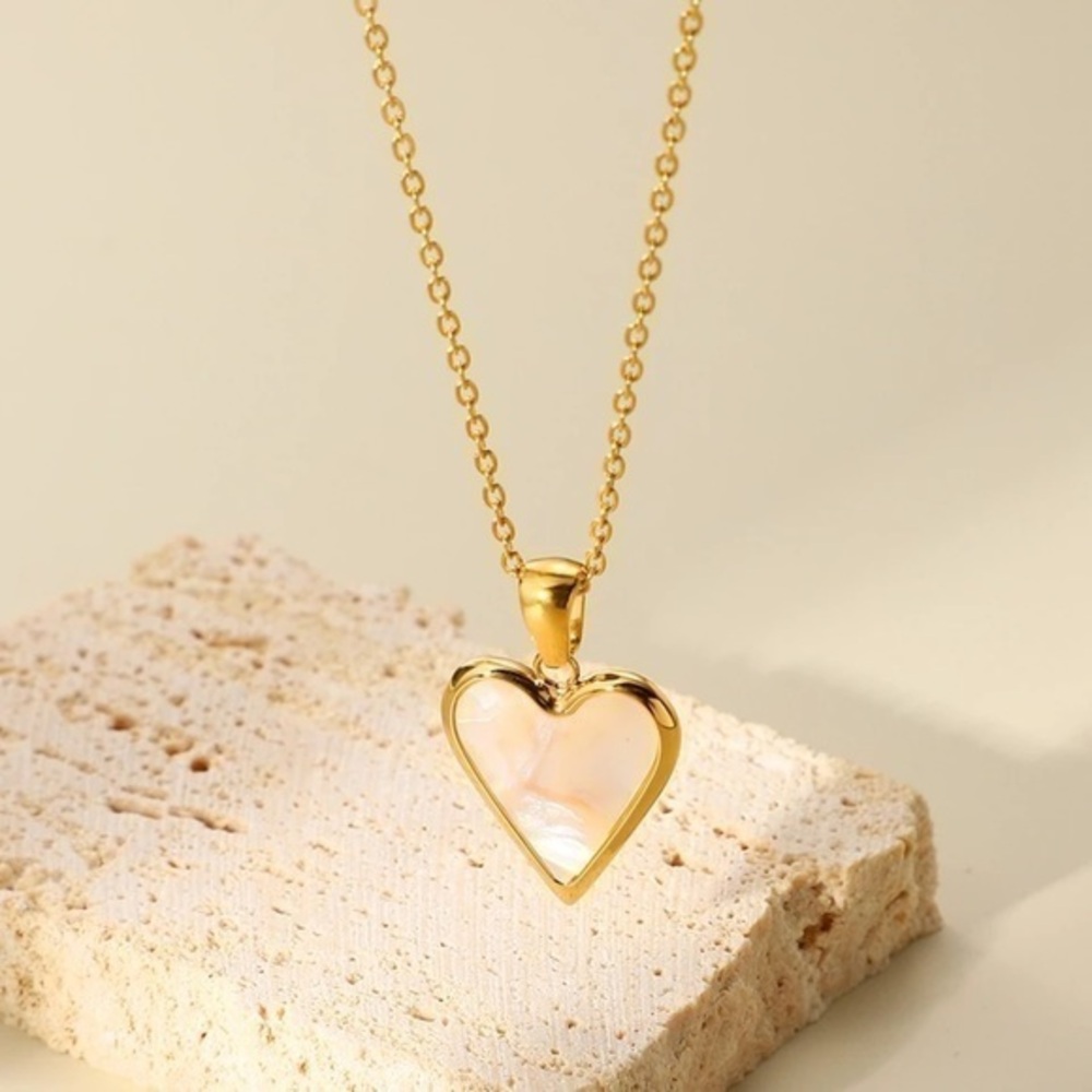 Stainless Steel Mother of Pearl Heart Pendant Necklace